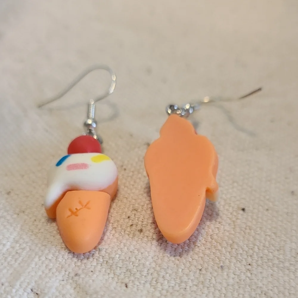Handcrafted Ice Cream‎ Cone Dangle Earrings NEW Ladies/Girls Summer Outdoors